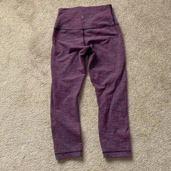Lululemon wonder under crop 11 (roll down) - Picture 7 of 9